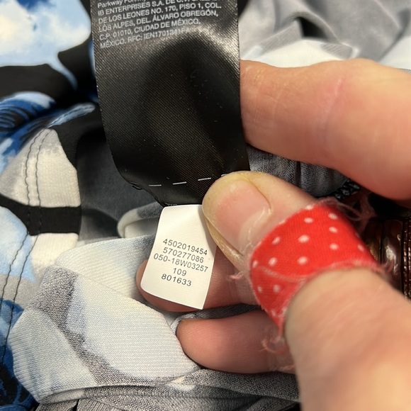 White House Black Market NWT Esmee Floral Dress with Drama Sleeve Size XS - Picture 10 of 13